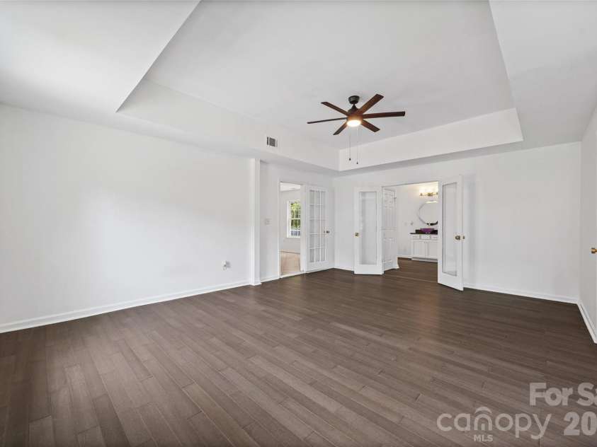 6226 Dumont Lane, Charlotte, NC 28269.  MLS# CAR4385992, YatesRealty ID 28494. 