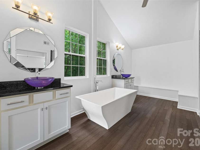 6226 Dumont Lane, Charlotte, NC 28269.  MLS# CAR4385992, YatesRealty ID 28494. 