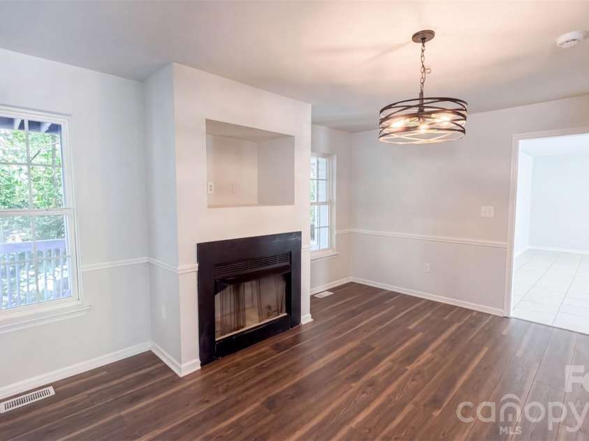 6226 Dumont Lane, Charlotte, NC 28269.  MLS# CAR4424023, YatesRealty ID 28494. 