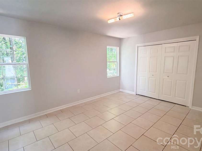 6226 Dumont Lane, Charlotte, NC 28269.  MLS# CAR4424023, YatesRealty ID 28494. 