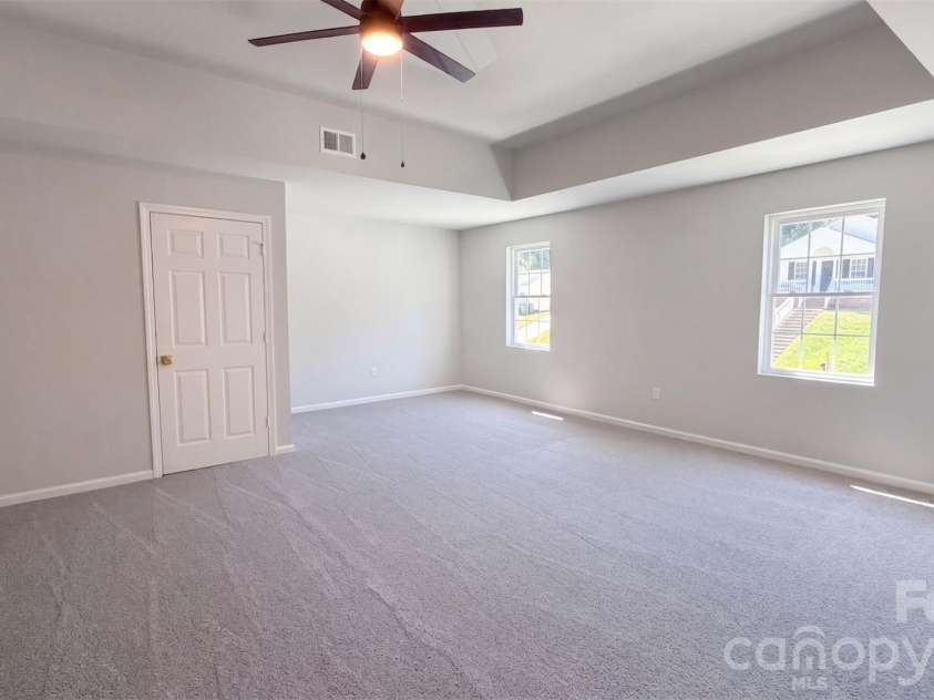 6226 Dumont Lane, Charlotte, NC 28269.  MLS# CAR4424023, YatesRealty ID 28494. 