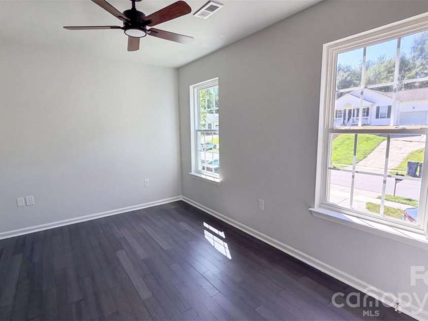 6226 Dumont Lane, Charlotte, NC 28269.  MLS# CAR4424023, YatesRealty ID 28494. 