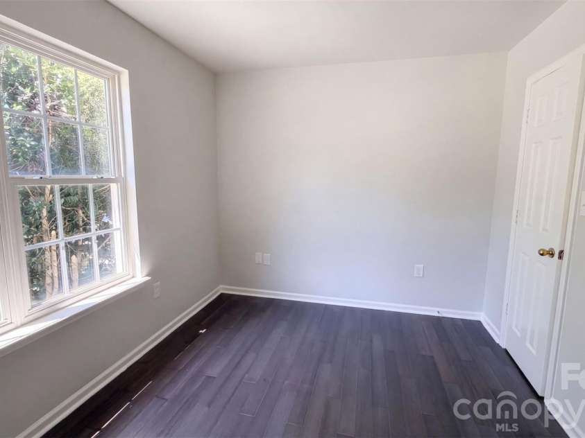 6226 Dumont Lane, Charlotte, NC 28269.  MLS# CAR4424023, YatesRealty ID 28494. 