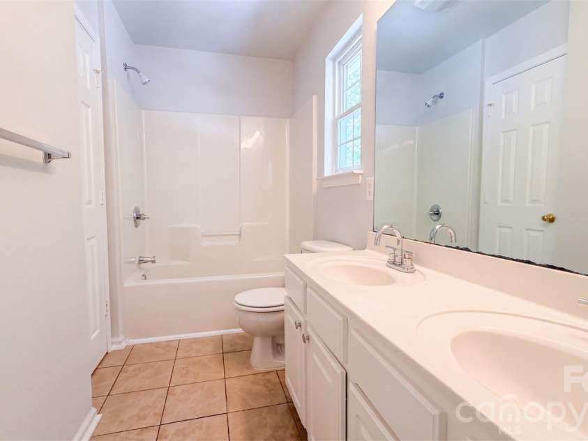 6226 Dumont Lane, Charlotte, NC 28269.  MLS# CAR4424023, YatesRealty ID 28494. 