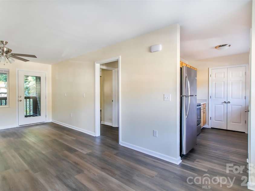 605 Carlyle Way, Asheville, NC 28803.  MLS# CAR4388630, YatesRealty ID 28495. 