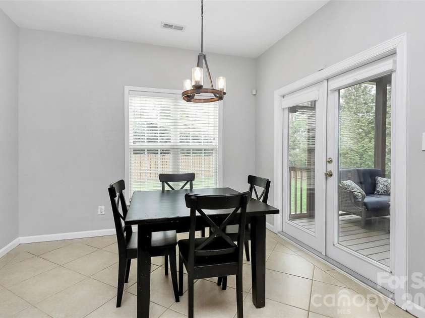 11816 Pheasant Lane, Charlotte, NC 28277.  MLS# CAR4388376, YatesRealty ID 28496. 