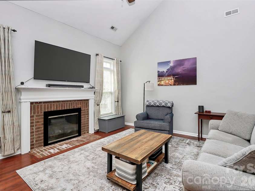 11816 Pheasant Lane, Charlotte, NC 28277.  MLS# CAR4388376, YatesRealty ID 28496. 