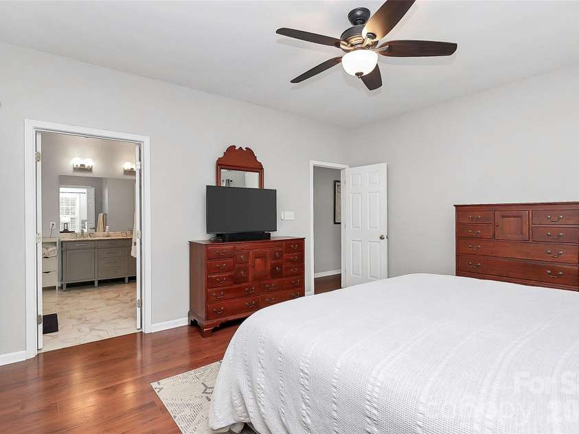 11816 Pheasant Lane, Charlotte, NC 28277.  MLS# CAR4388376, YatesRealty ID 28496. 