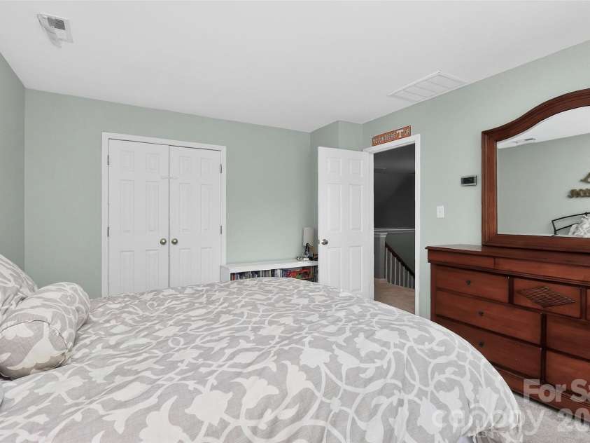 11816 Pheasant Lane, Charlotte, NC 28277.  MLS# CAR4388376, YatesRealty ID 28496. 