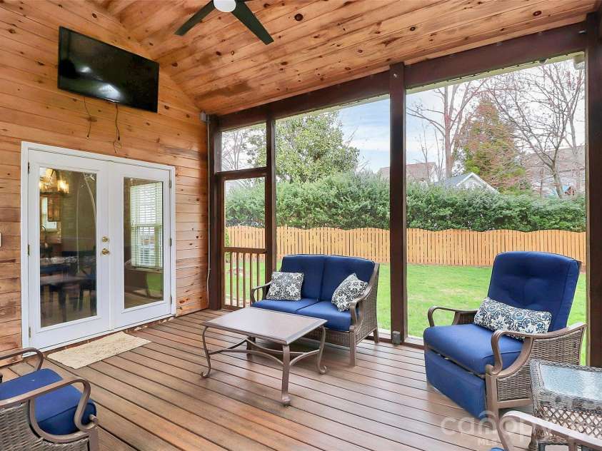 11816 Pheasant Lane, Charlotte, NC 28277.  MLS# CAR4388376, YatesRealty ID 28496. 