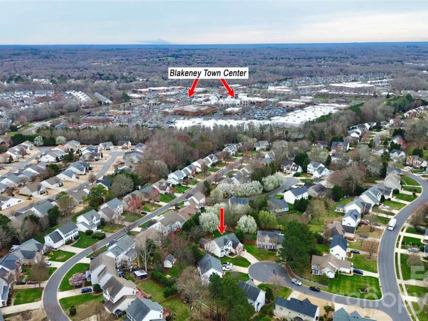 11816 Pheasant Lane, Charlotte, NC 28277.  MLS# CAR4388376, YatesRealty ID 28496. 
