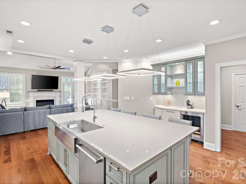 3112 Ethereal Lane, Charlotte, NC 28226.  MLS# CAR4381355, YatesRealty ID 28498. 