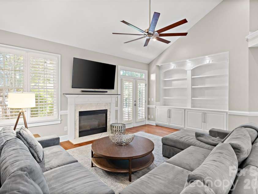 3112 Ethereal Lane, Charlotte, NC 28226.  MLS# CAR4381355, YatesRealty ID 28498. 