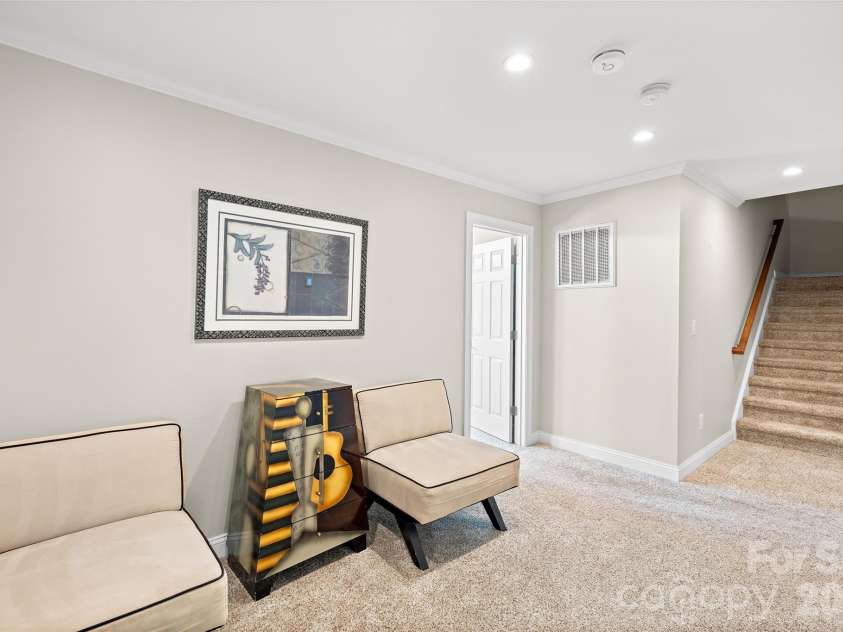 3112 Ethereal Lane, Charlotte, NC 28226.  MLS# CAR4381355, YatesRealty ID 28498. 