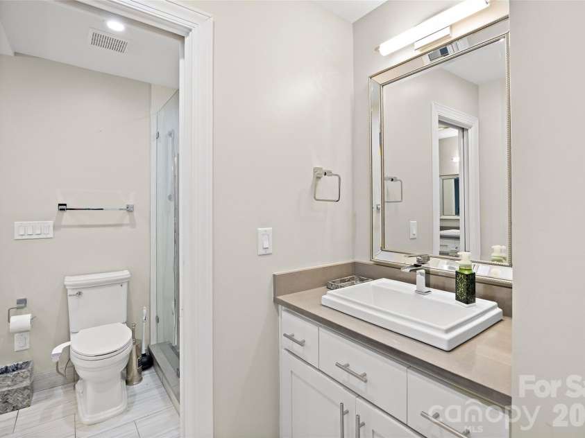 3112 Ethereal Lane, Charlotte, NC 28226.  MLS# CAR4381355, YatesRealty ID 28498. 