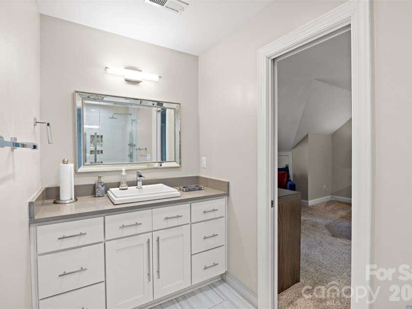 3112 Ethereal Lane, Charlotte, NC 28226.  MLS# CAR4381355, YatesRealty ID 28498. 
