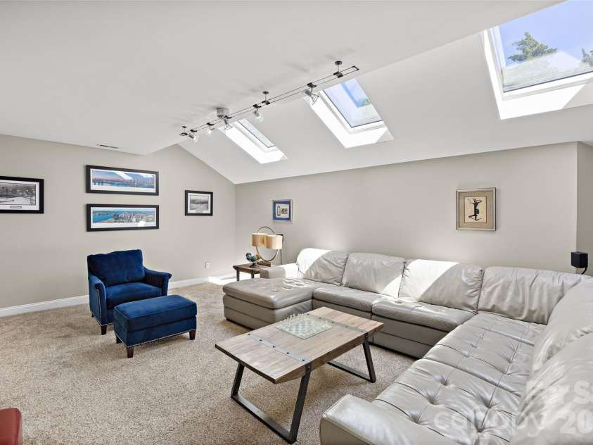 3112 Ethereal Lane, Charlotte, NC 28226.  MLS# CAR4381355, YatesRealty ID 28498. 