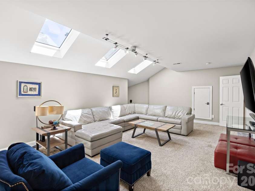 3112 Ethereal Lane, Charlotte, NC 28226.  MLS# CAR4381355, YatesRealty ID 28498. 