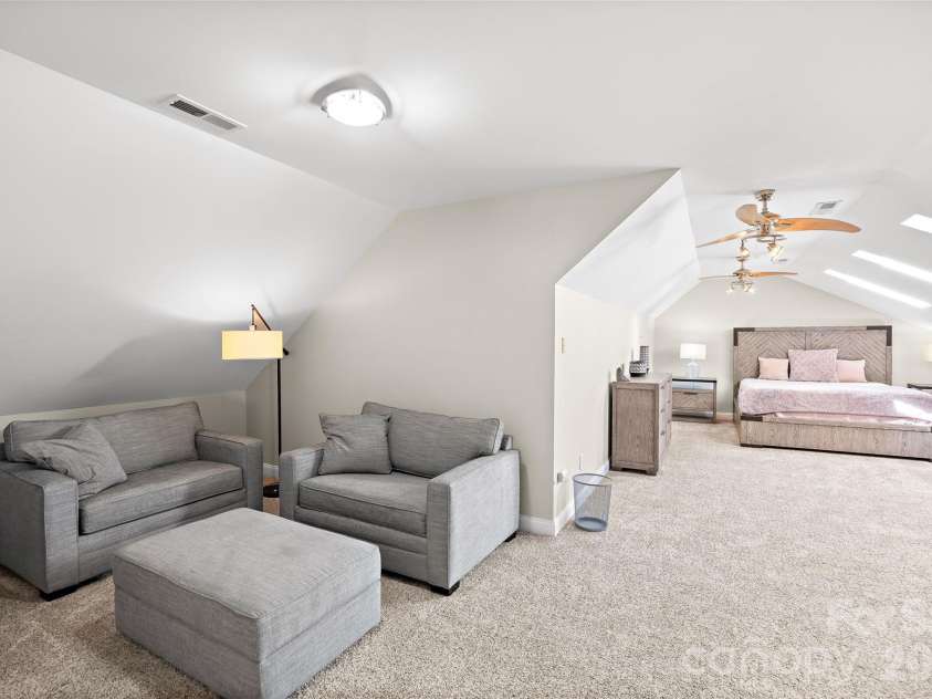 3112 Ethereal Lane, Charlotte, NC 28226.  MLS# CAR4381355, YatesRealty ID 28498. 