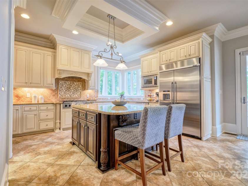 6216 North Road, York, SC 29745.  MLS# CAR4270896, YatesRealty ID 28499. Kitchen opens to great room