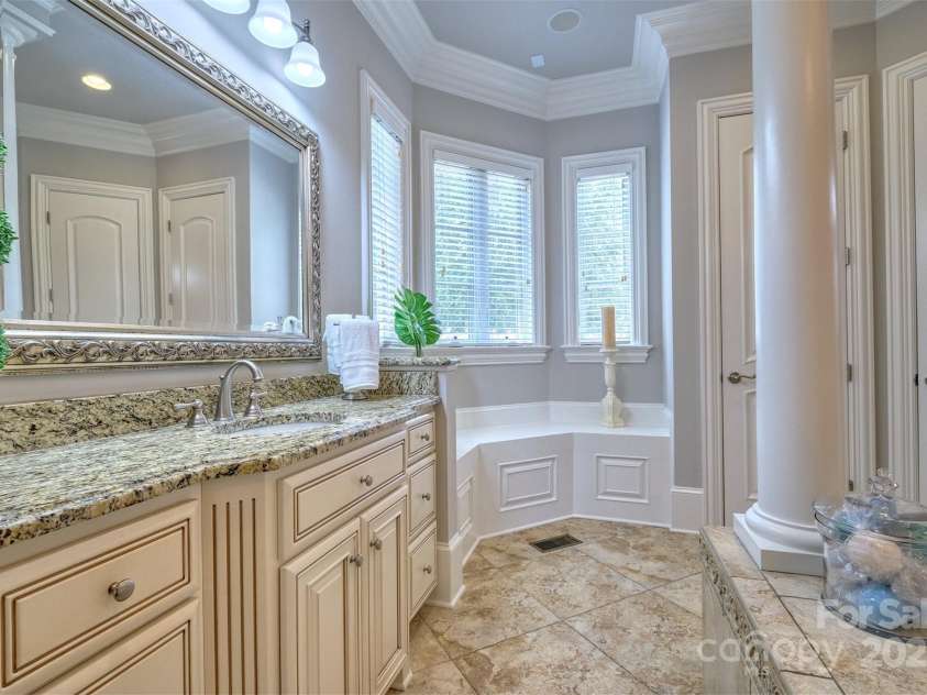 6216 North Road, York, SC 29745.  MLS# CAR4270896, YatesRealty ID 28499. Primary bathroom