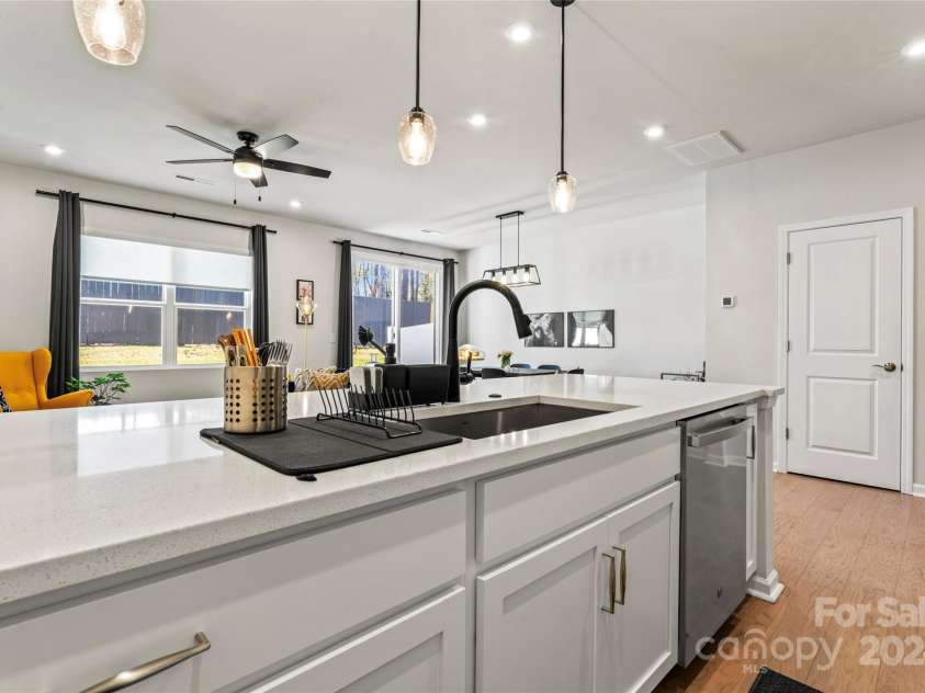 9232 Widden Way, Charlotte, NC 28269.  MLS# CAR4202639, YatesRealty ID 285. 