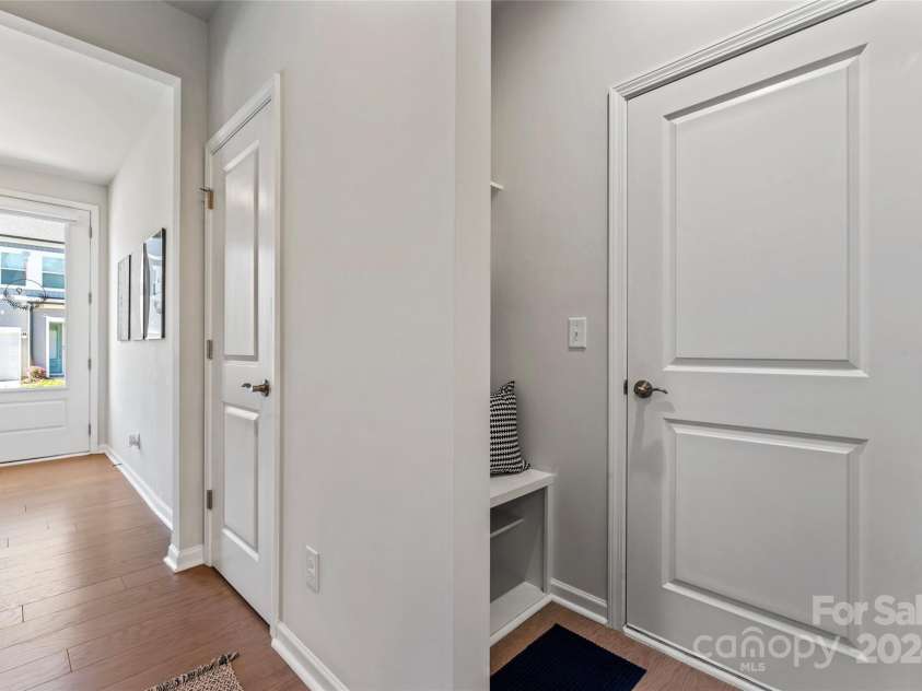9232 Widden Way, Charlotte, NC 28269.  MLS# CAR4202639, YatesRealty ID 285. Garage Entry and Front Entry Hall