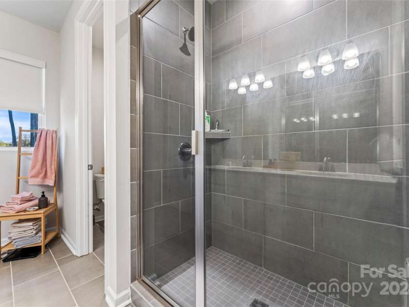 9232 Widden Way, Charlotte, NC 28269.  MLS# CAR4202639, YatesRealty ID 285. Primary Bath