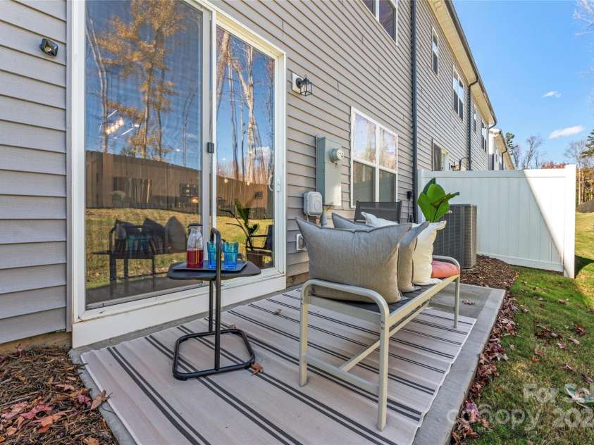 9232 Widden Way, Charlotte, NC 28269.  MLS# CAR4202639, YatesRealty ID 285. Somewhat Private Rear Yard