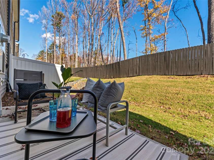 9232 Widden Way, Charlotte, NC 28269.  MLS# CAR4202639, YatesRealty ID 285. Somewhat Private Rear Yard