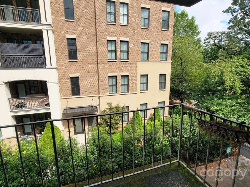 1323 Queens Road, Charlotte, NC 28207.  MLS# CAR4303890, YatesRealty ID 2850. 