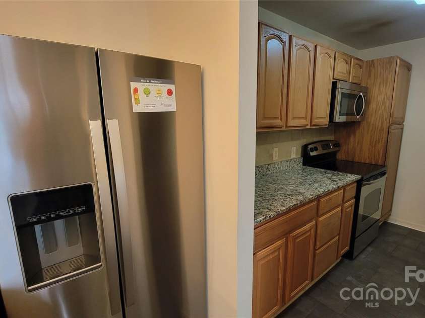 1323 Queens Road, Charlotte, NC 28207.  MLS# CAR4303890, YatesRealty ID 2850. 