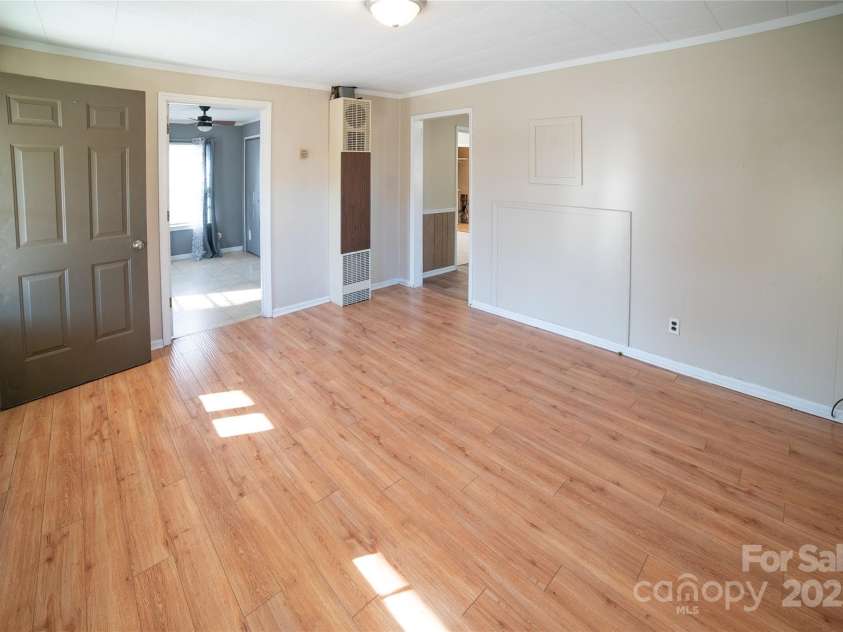 1741/1737 Starcross Road, Lenoir, NC 28645.  MLS# CAR4238412, YatesRealty ID 2850. 