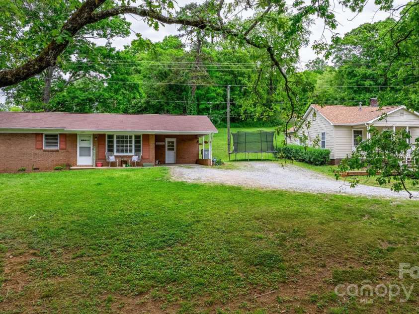 1741/1737 Starcross Road, Lenoir, NC 28645.  MLS# CAR4238412, YatesRealty ID 2850. 