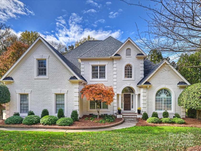 5522 Challis View Lane, Charlotte, NC 28226.  MLS# CAR4289525, YatesRealty ID 2850. Front