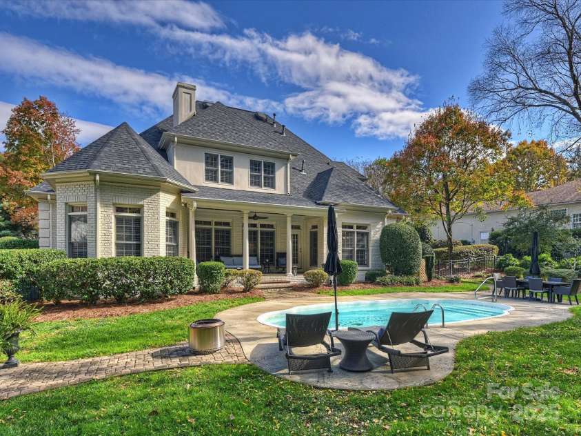 5522 Challis View Lane, Charlotte, NC 28226.  MLS# CAR4289525, YatesRealty ID 2850. Pool & Rear Yard