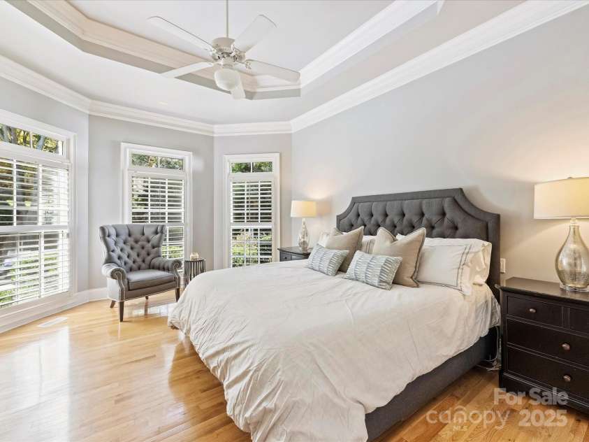 5522 Challis View Lane, Charlotte, NC 28226.  MLS# CAR4289525, YatesRealty ID 2850. Primary Bedroom