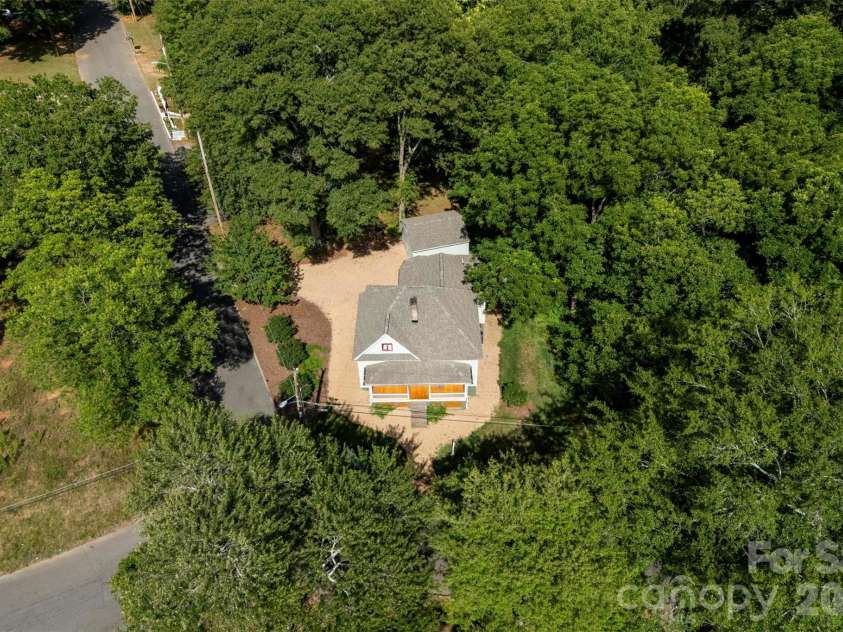 201 Maple Street, Shelby, NC 28150.  MLS# CAR4384170, YatesRealty ID 28500. 