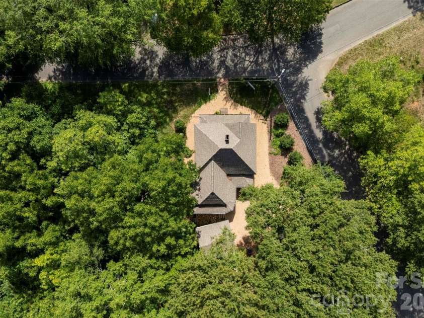 201 Maple Street, Shelby, NC 28150.  MLS# CAR4384170, YatesRealty ID 28500. 