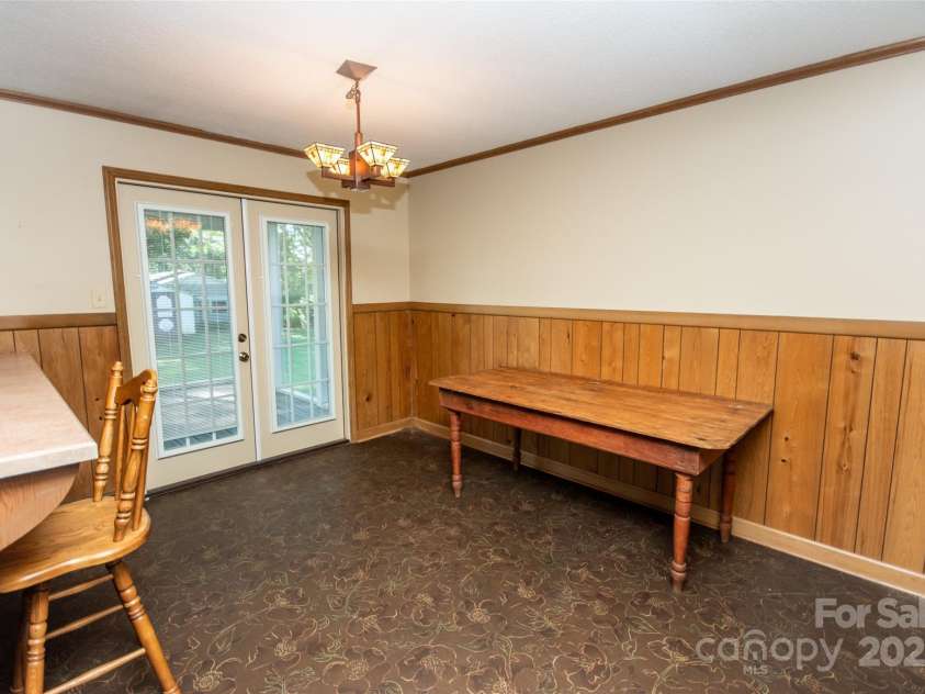 2546 NC 150 Highway, Lincolnton, NC 28092.  MLS# CAR4316625, YatesRealty ID 28500. 