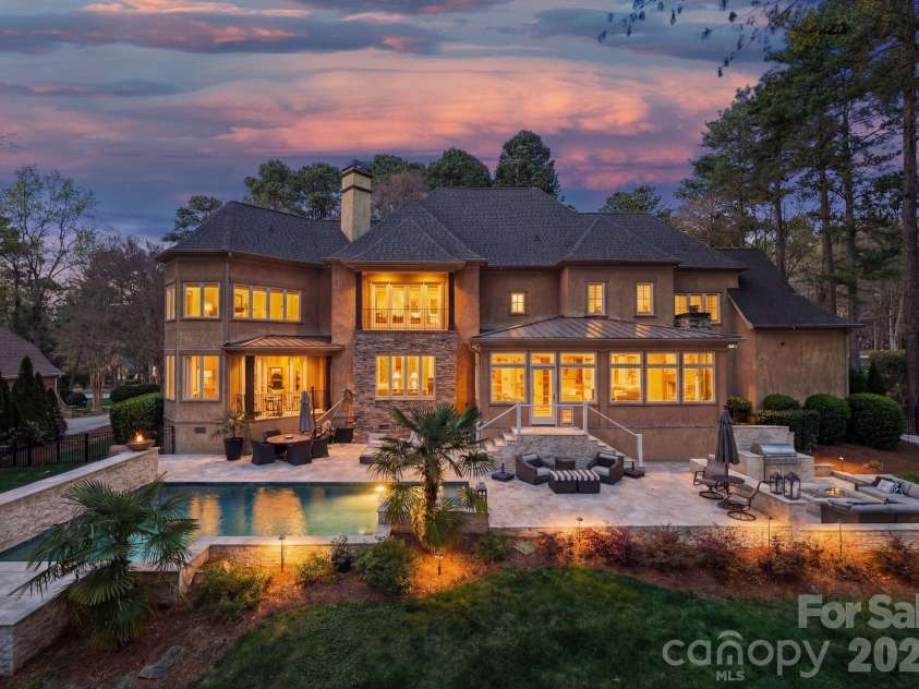 129 Marstons Mill Drive, Mooresville, NC 28117.  MLS# CAR4387491, YatesRealty ID 28501. 