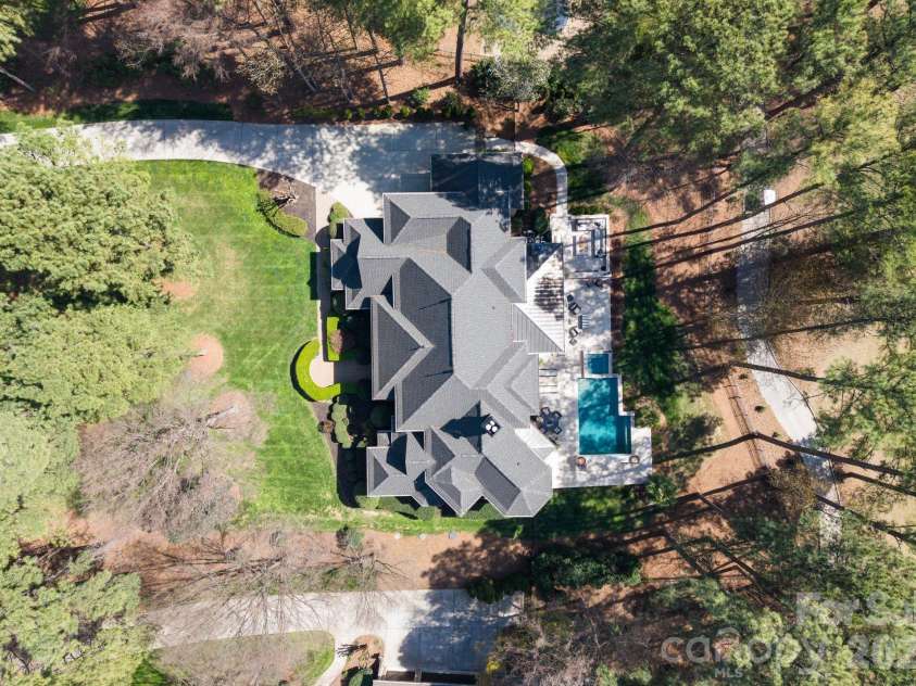 129 Marstons Mill Drive, Mooresville, NC 28117.  MLS# CAR4387491, YatesRealty ID 28501. 