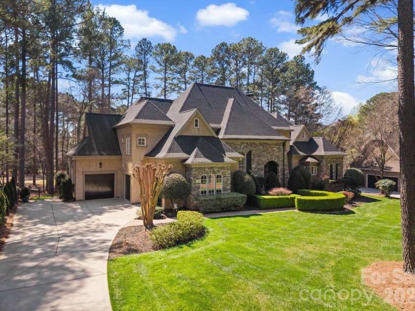129 Marstons Mill Drive, Mooresville, NC 28117.  MLS# CAR4387491, YatesRealty ID 28501. 