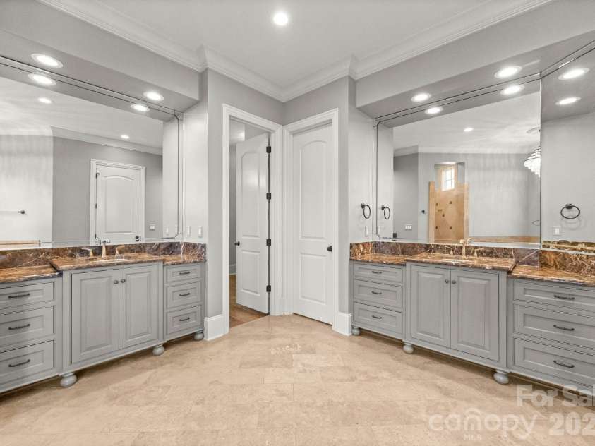 129 Marstons Mill Drive, Mooresville, NC 28117.  MLS# CAR4387491, YatesRealty ID 28501. 