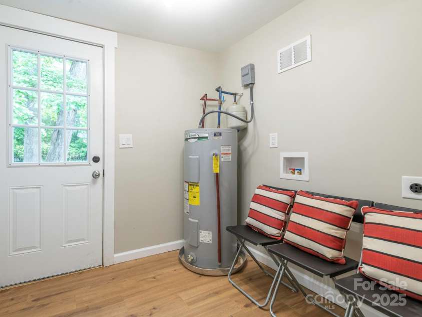 803 13th Street, Kannapolis, NC 28083.  MLS# CAR4244257, YatesRealty ID 28501. Laundry Room