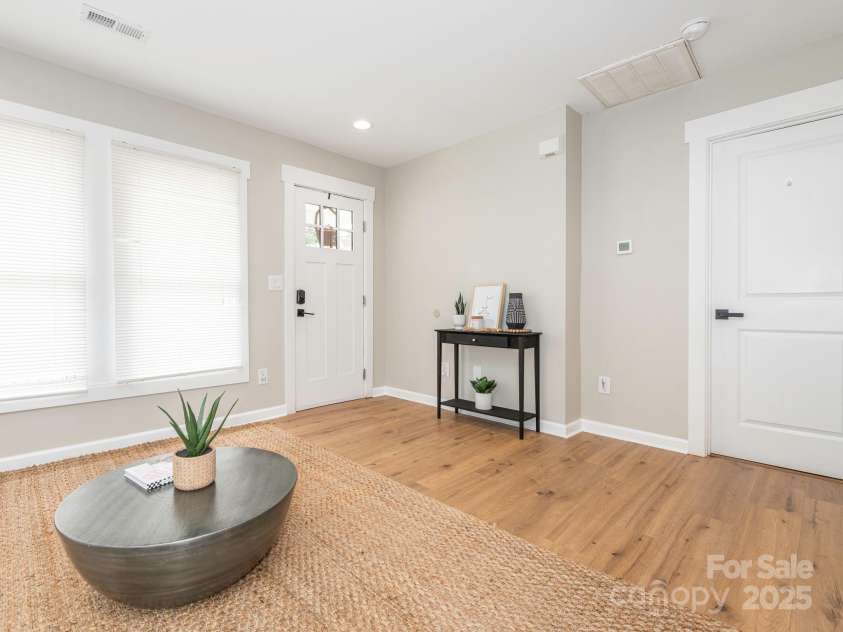 803 13th Street, Kannapolis, NC 28083.  MLS# CAR4244257, YatesRealty ID 28501. Living Room