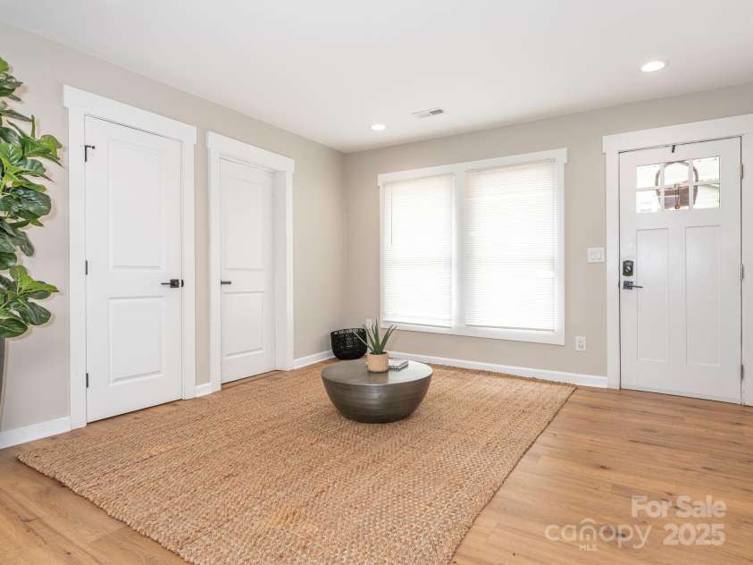 803 13th Street, Kannapolis, NC 28083.  MLS# CAR4244257, YatesRealty ID 28501. Living Room