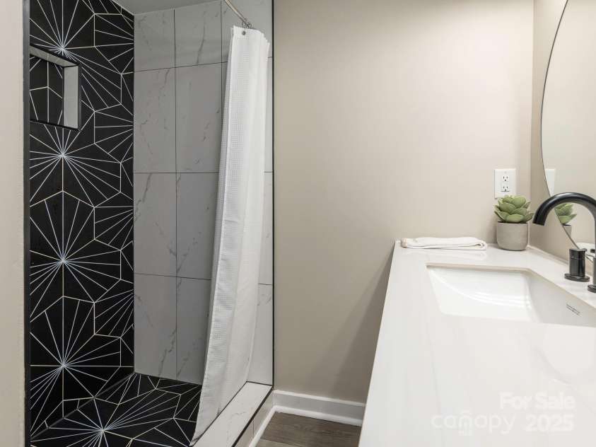 803 13th Street, Kannapolis, NC 28083.  MLS# CAR4244257, YatesRealty ID 28501. Primary Bathroom