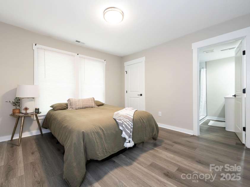 803 13th Street, Kannapolis, NC 28083.  MLS# CAR4244257, YatesRealty ID 28501. Primary bedroom