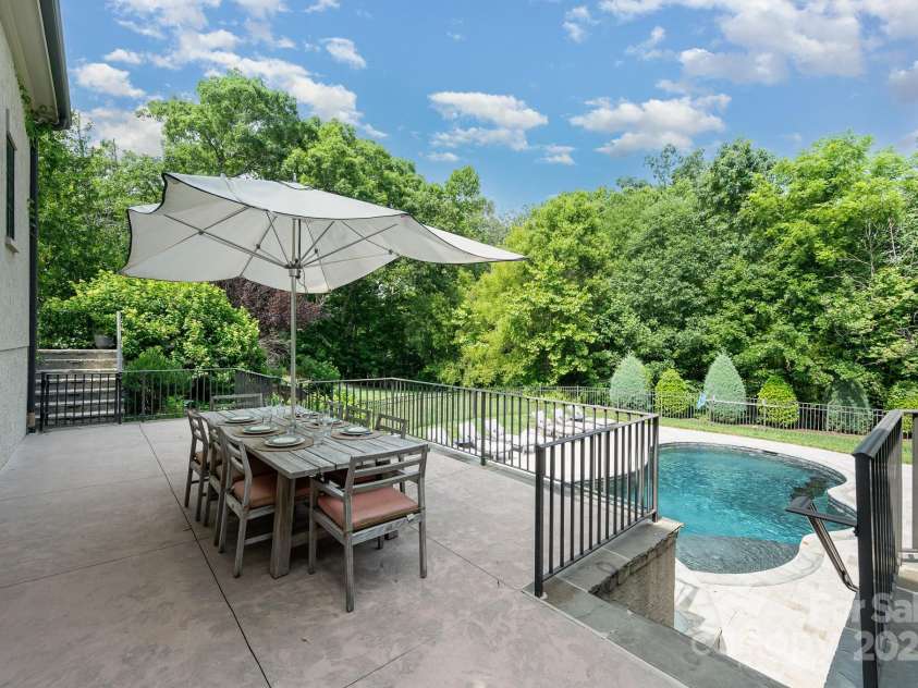 15603 June Washam Road, Davidson, NC 28036.  MLS# CAR4273381, YatesRealty ID 28502. Al Fresco Dining, maybe a champagne brunch?